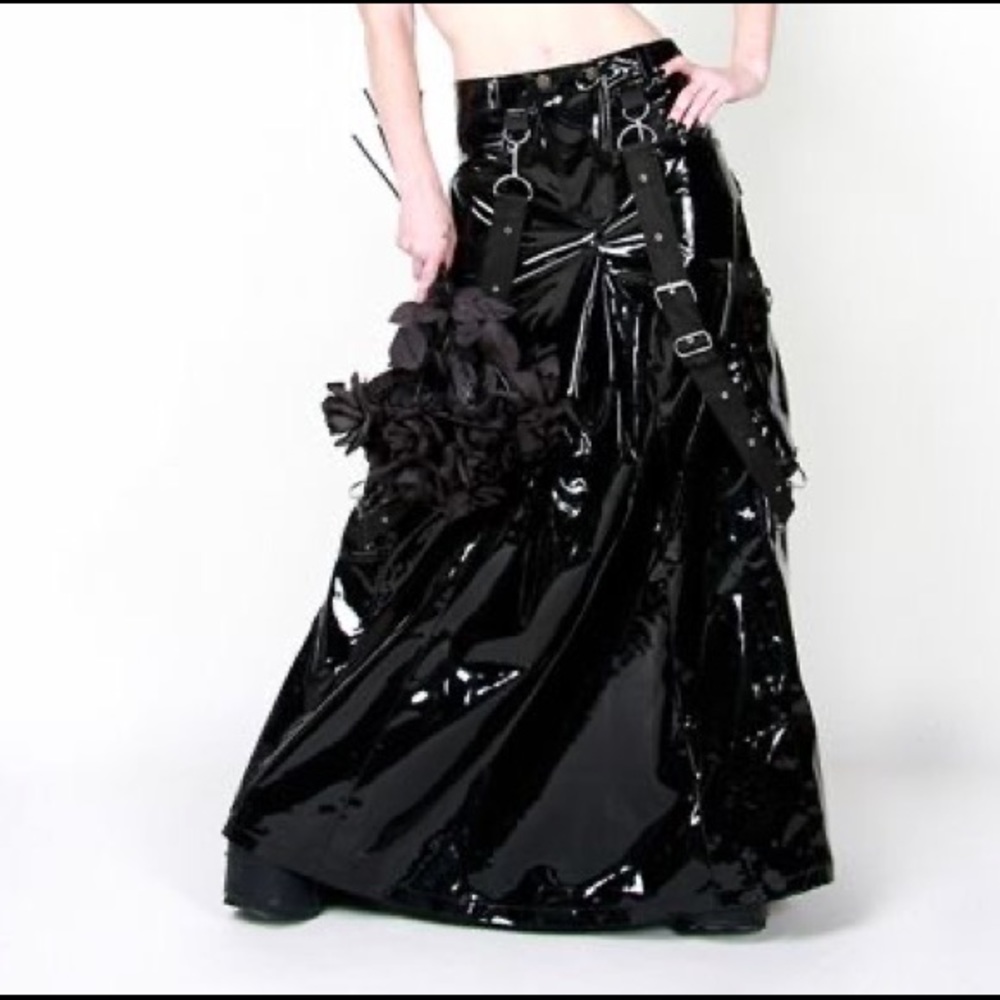 Discontinued Hilary’s Vanity Pvc Queen’s Skirt